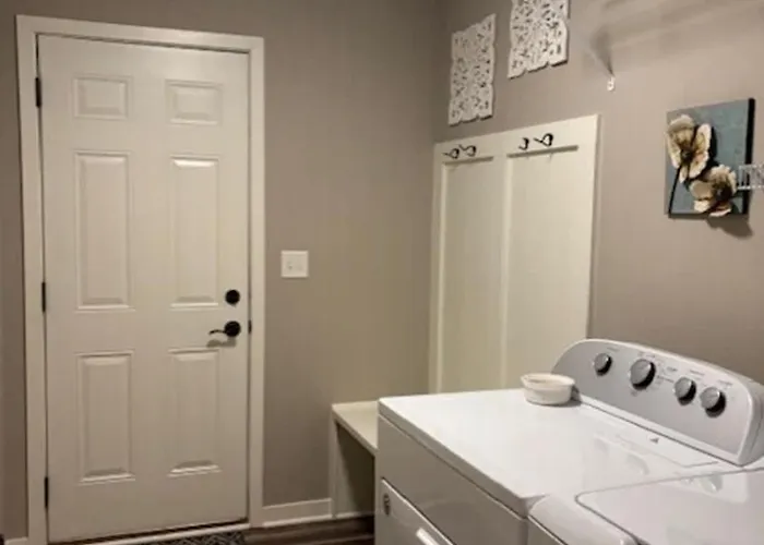 Beautiful 3 Bed 2 Bath Holiday home