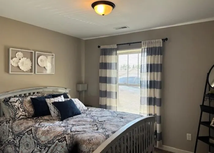 Beautiful 3 Bed 2 Bath Loves Park