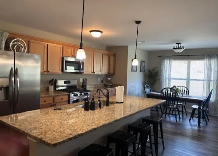 Holiday home Beautiful 3 Bed 2 Bath Loves Park
